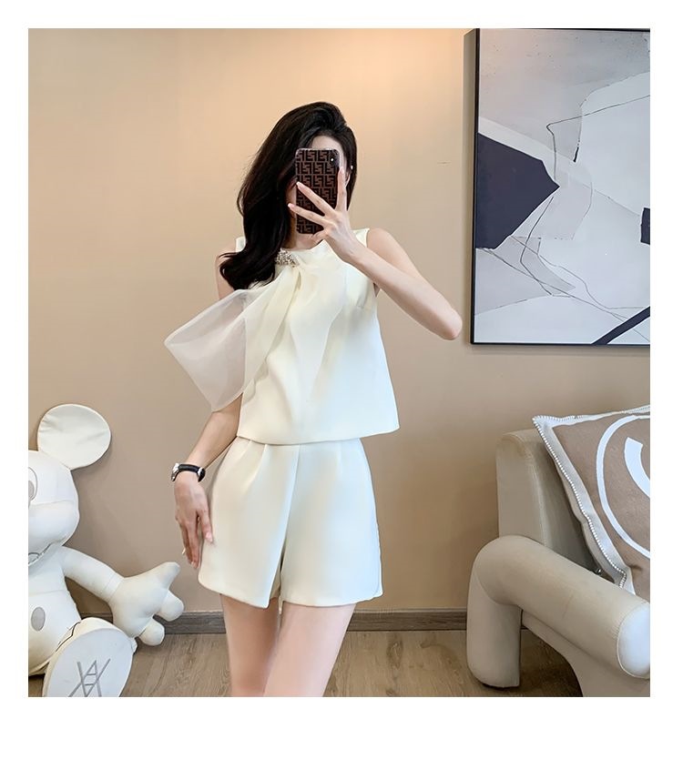 Bộ quần short nữ hai mảnh phong cách nhỏ mùa hè 2026 mới — Trang phục trắng, Quần trắng, Trắng Top chi tiết 3