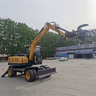 中崛重工轮式抓木机 抓秸秆 抓废铁 抓木头 95型轮式抓木机