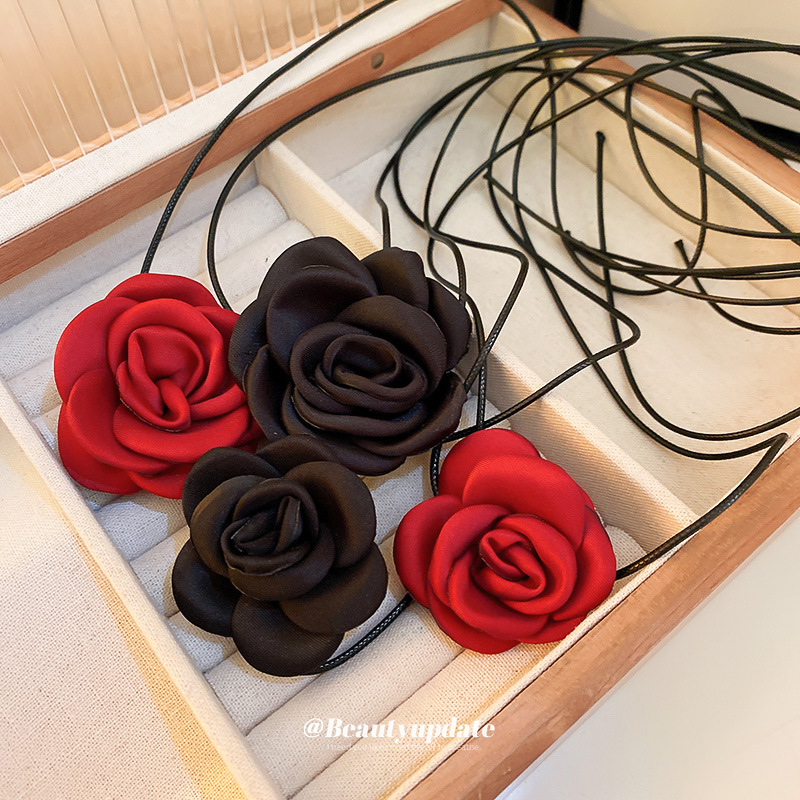 Tela hecha a mano collar de Rosa artificial diseño personalizado temperamento clavícula cadena cercanías collar de moda de alto grado