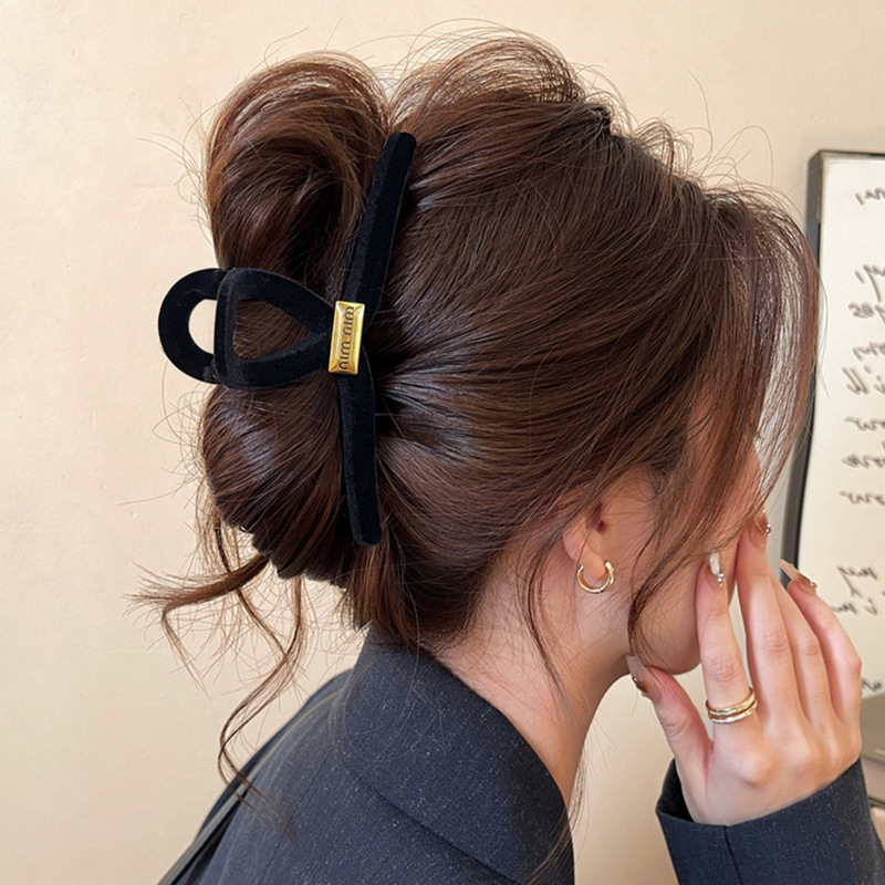 韓国版の女性用大型ハイエンドシャーククリップ、後頭部用ゼリーカラーのネットセレブヘアクリップ卸売|undefined