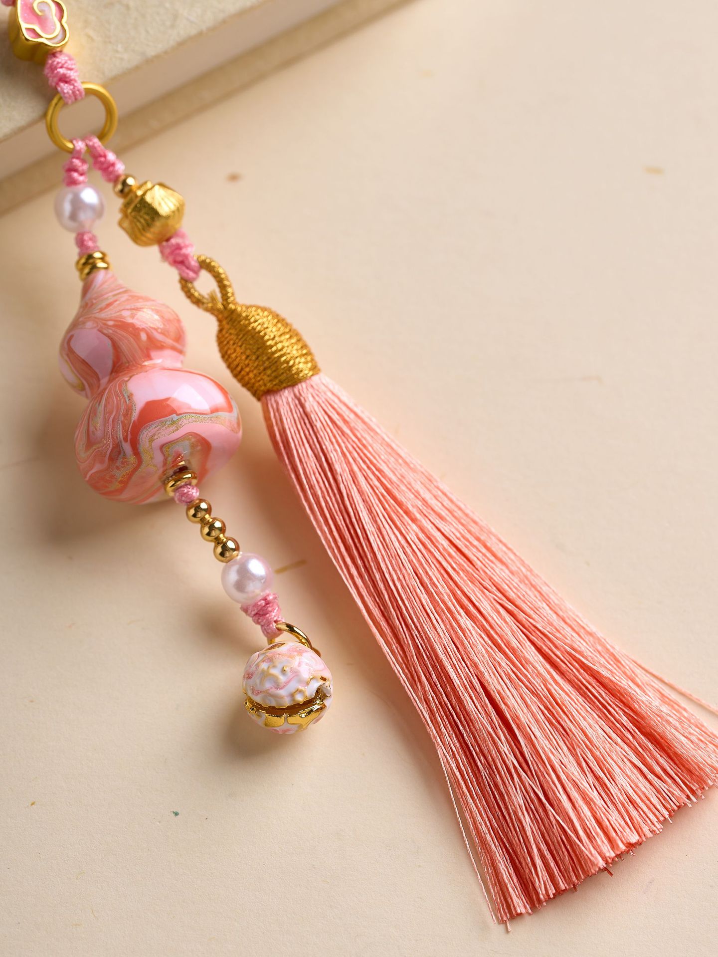 New Chinese-Style Lacquer Gourd Car Hanging Tassel Ornament Handmade Peace and Wealth Car Interior Decoration Ancient Style Bag Hanging
