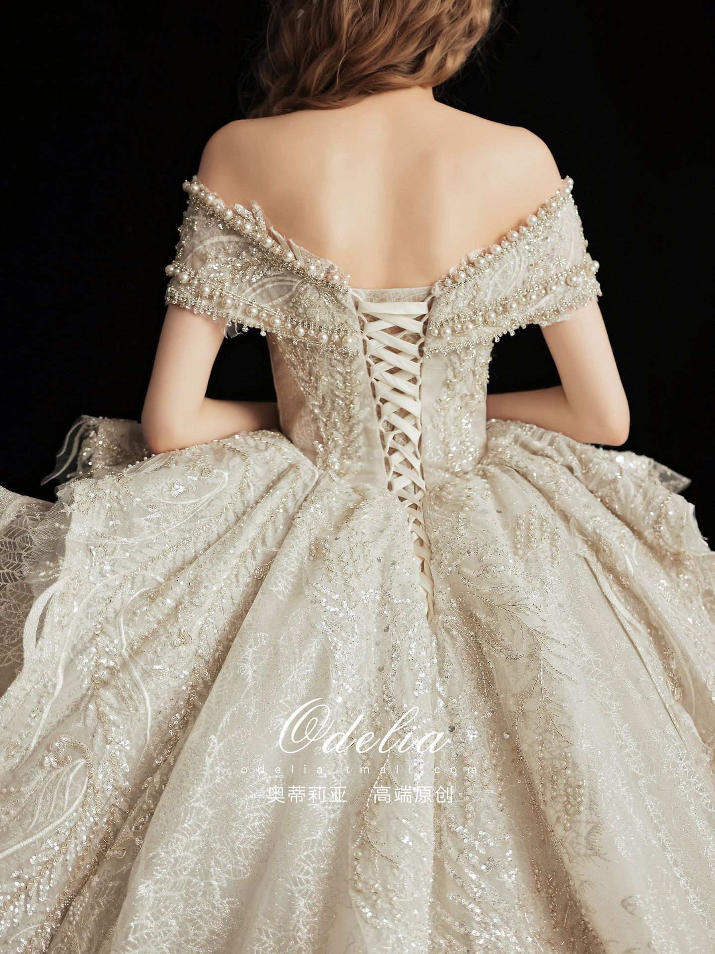 米白色主婚纱星空新款新娘蓬蓬裙大拖尾显瘦公主重工宫廷高级感-阿里巴巴
