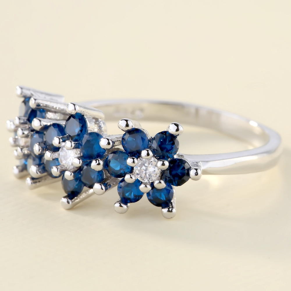 ring with stone with zircon