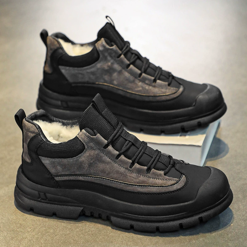 Мужские зимние ботинки 2024 года, утепленные флисом, из утолщенной кожи и меха, высокие водонепроницаемые нескользящие сапоги на толстой подошве для мужчин.