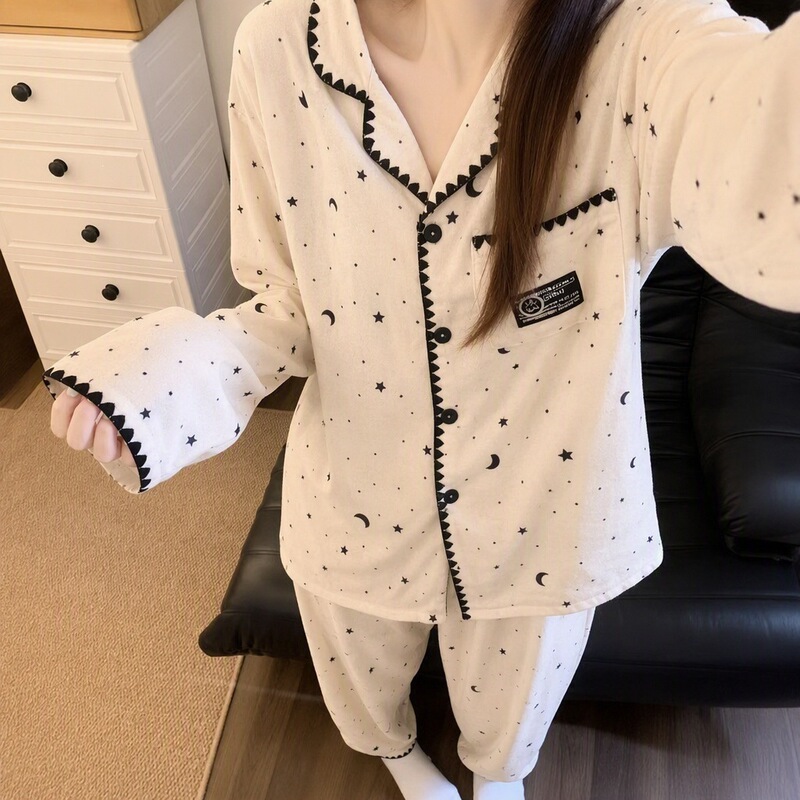 Korean-style, high-end pajamas for women, suitable for spring and autumn, with long sleeves, can be worn as outerwear, featuring a cartoon star design, and also suitable as winter loungewear Korean-style, high-end pajamas for women, suitable for spring and autumn, with long sleeves, can be worn as outerwear, featuring a cartoon star design, and also suitable as winter loungewear