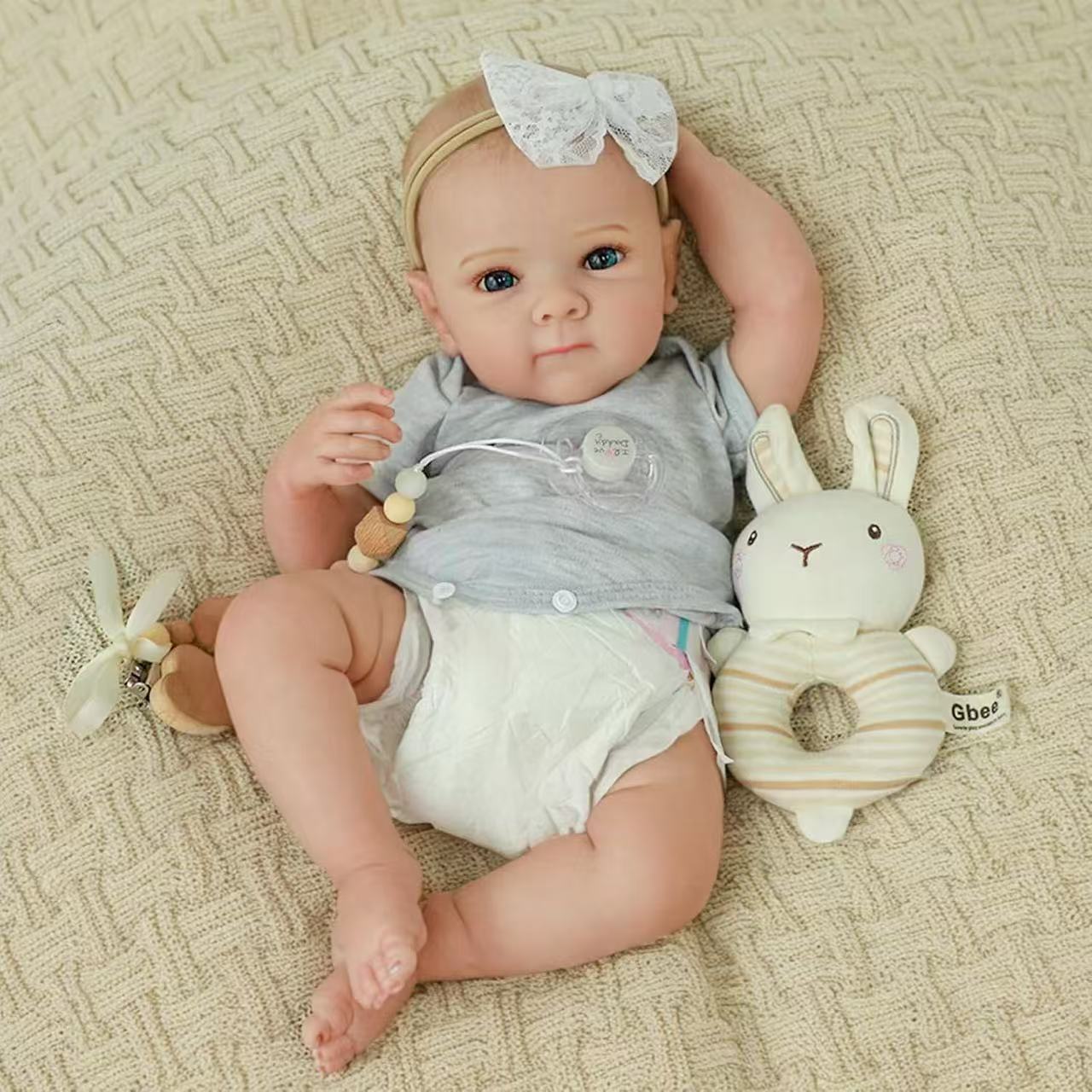 Como se muestra en la imagen (excluyendo cadena de tetas y juguetes de peluche)