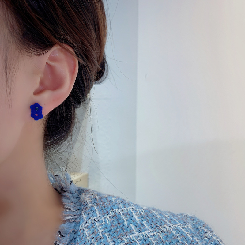 Aretes De Flocado Azul Klein Con Flor Coreana display picture 3