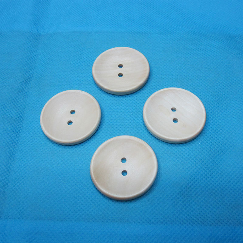 厂家直供应力柴木平扣木珠木球木圈木纽扣木红旗木皮带扣