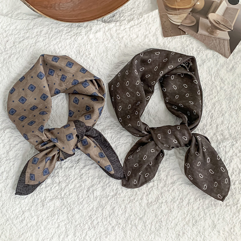 Bufanda de seda, bufanda cuadrada pequeña, nueva flor de anacardo, bufanda de seda de imitación, protección para el cuello de alta calidad, bufanda, chal, diadema