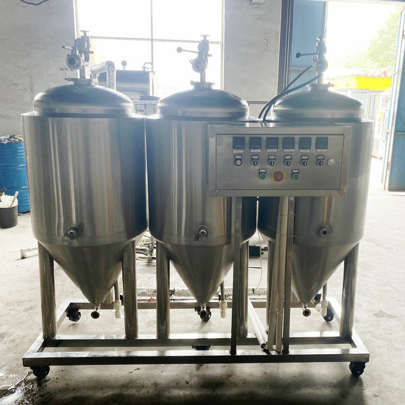 100L電加熱小型設(shè)啤酒設(shè)備_副本