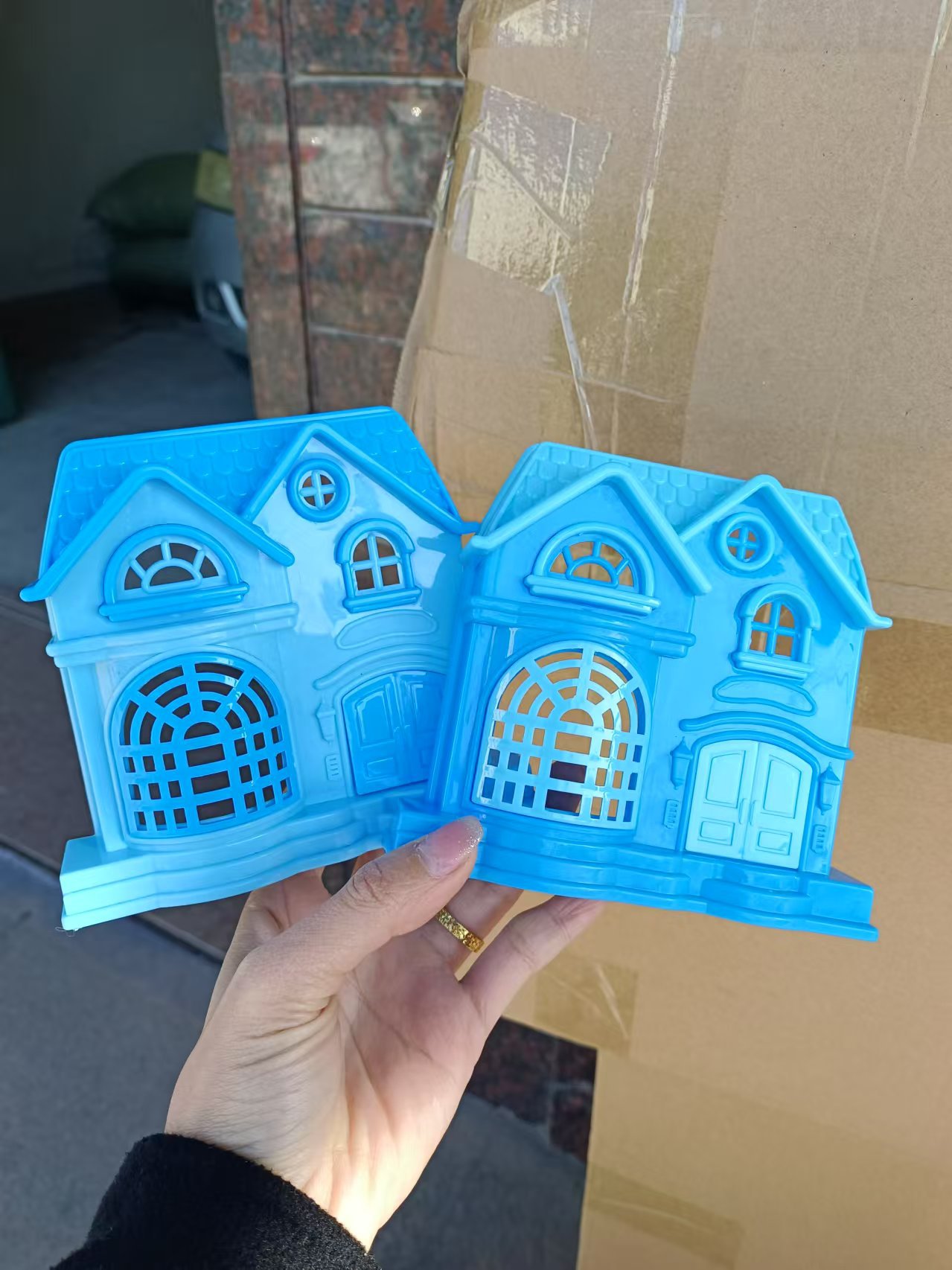 Miniature pet swing diapositivas casa de muñecas gran ventana de perro interactiva casa de juguetes de comercio electrónico fuente de productos