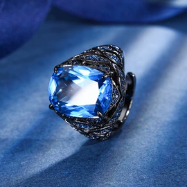 首饰套装;戒指;吊坠