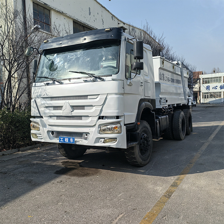 撒布车 大型12方自走式撒灰机 散装白灰粉料撒布机