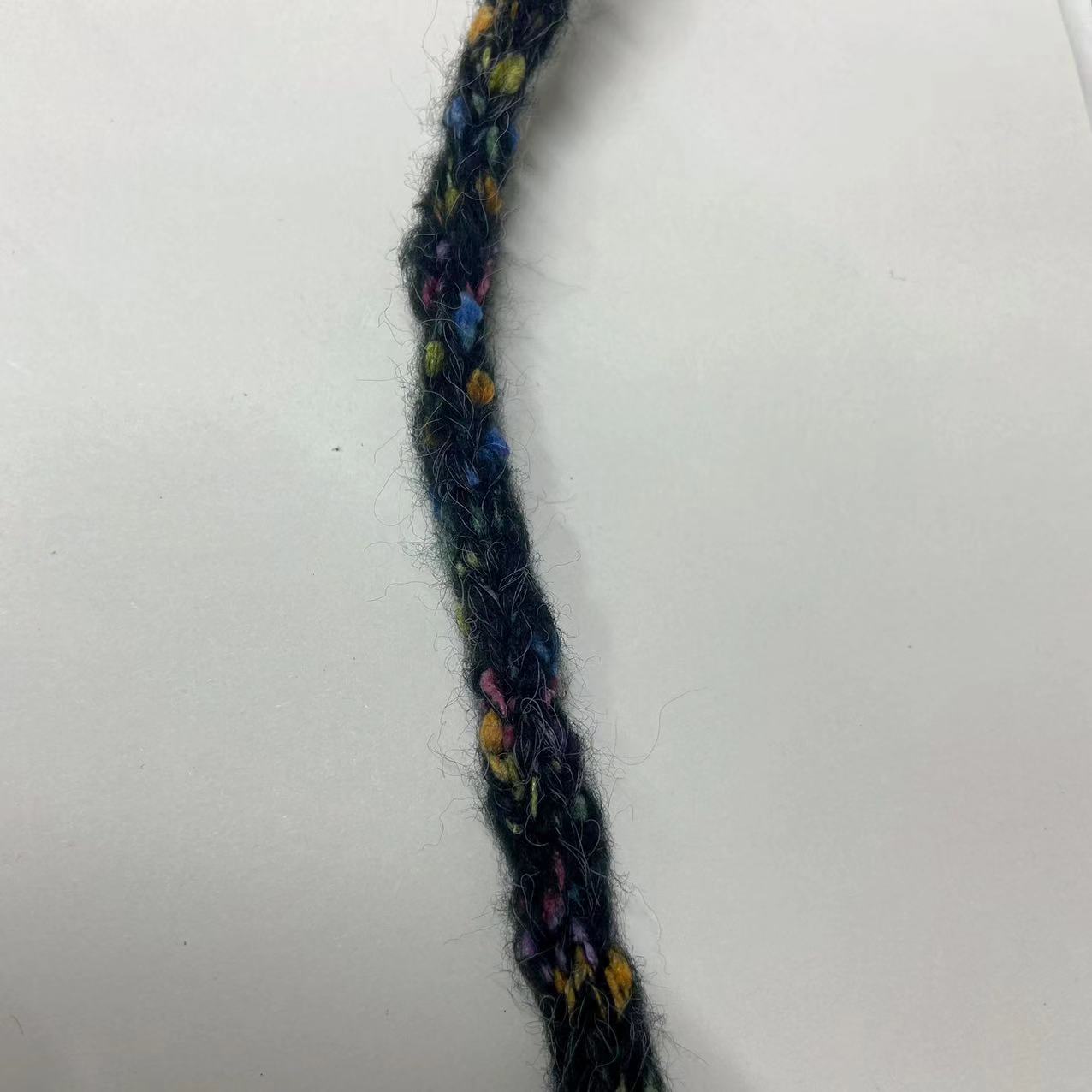 Otoño y invierno punto de onda de color entrelaces lana hueca cinta de tejido joyería pinzas de pelo accesorios de fragancia corda de sombrero