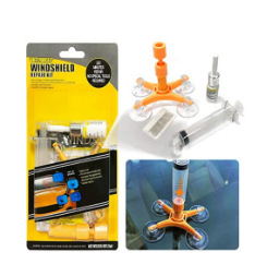 브래킷 + 주사기 이중 용도