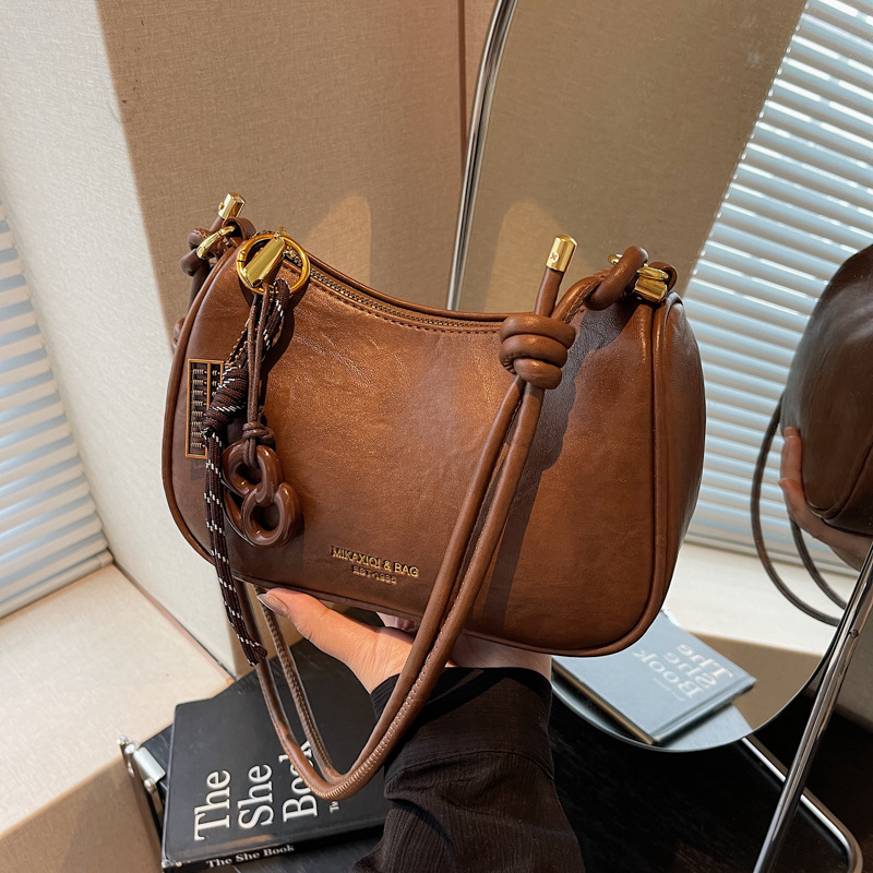 Piccola borsa a tracolla da donna design elegante e unico_voghion.com