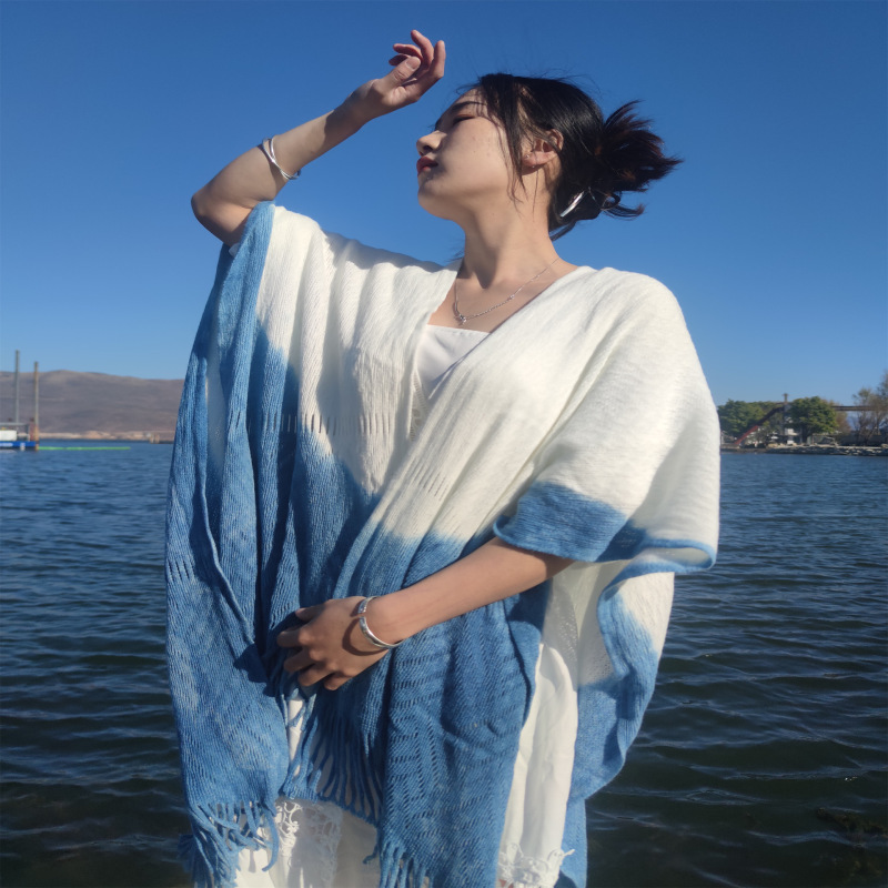 Yunnan Dali Baizu Tie-Dye Pullover Knitted Shawl Autumn and Winter Literary and Artistic Warm Blue and White Cardigan Casual and Soft Outer Wear