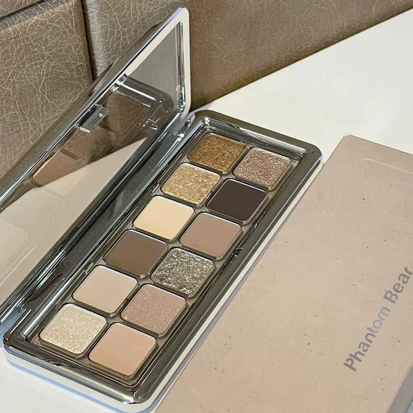 Beauty Phantom Bear Cement Palette 12 Color Eyeshadow Douyin Live Broadcast Pearlescent Explosive Matte Affordable Earth Color Eyeshadow