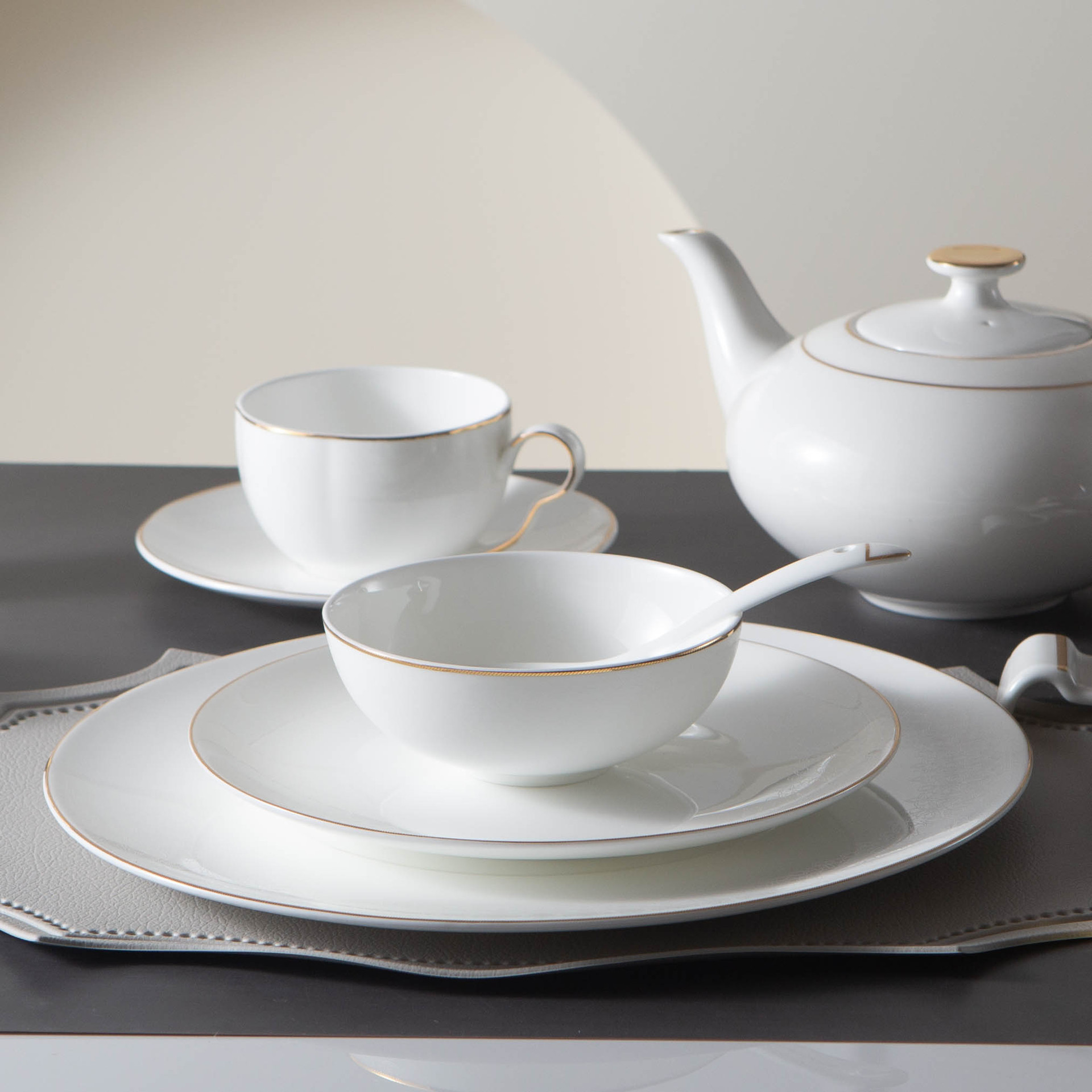 白浮雕金骨瓷餐具8件套包廂會所酒店擺台餐具飯店商用中式碗盤碟