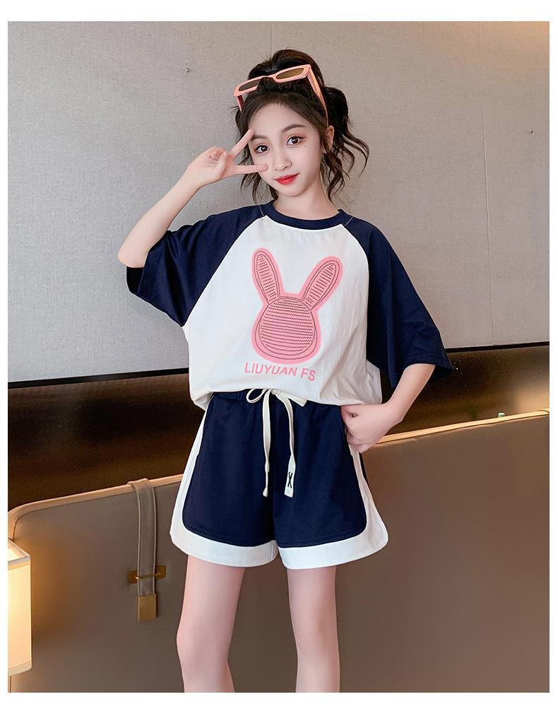Set sportivo con pantaloncini a maniche corte per ragazze, e prova per i bambini più grandi, stile, moda estiva casual coreana per bambini_voghion.com