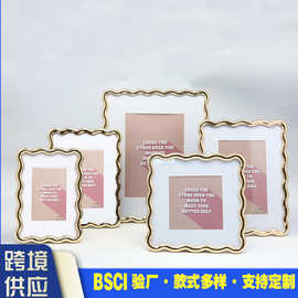 工厂批发跨境锌合金属波浪形相框摆台个性创意家居装饰摆件礼物