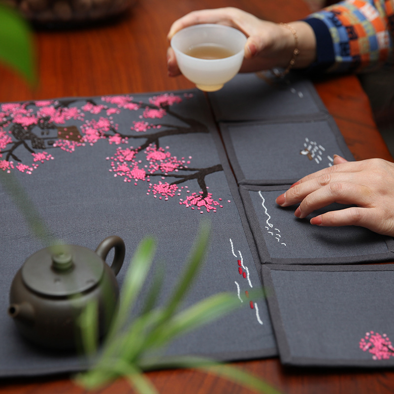 Bordado DIY paquete de material estera de té de cuatro piezas hecho a mano Lu bordado conejo Flor de melocotón bolsa de costura sala de estar estera de té montaña