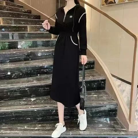 连衣裙女2025春秋季新款时尚连帽抽绳A字裙收腰显瘦中长裙子潮|undefined