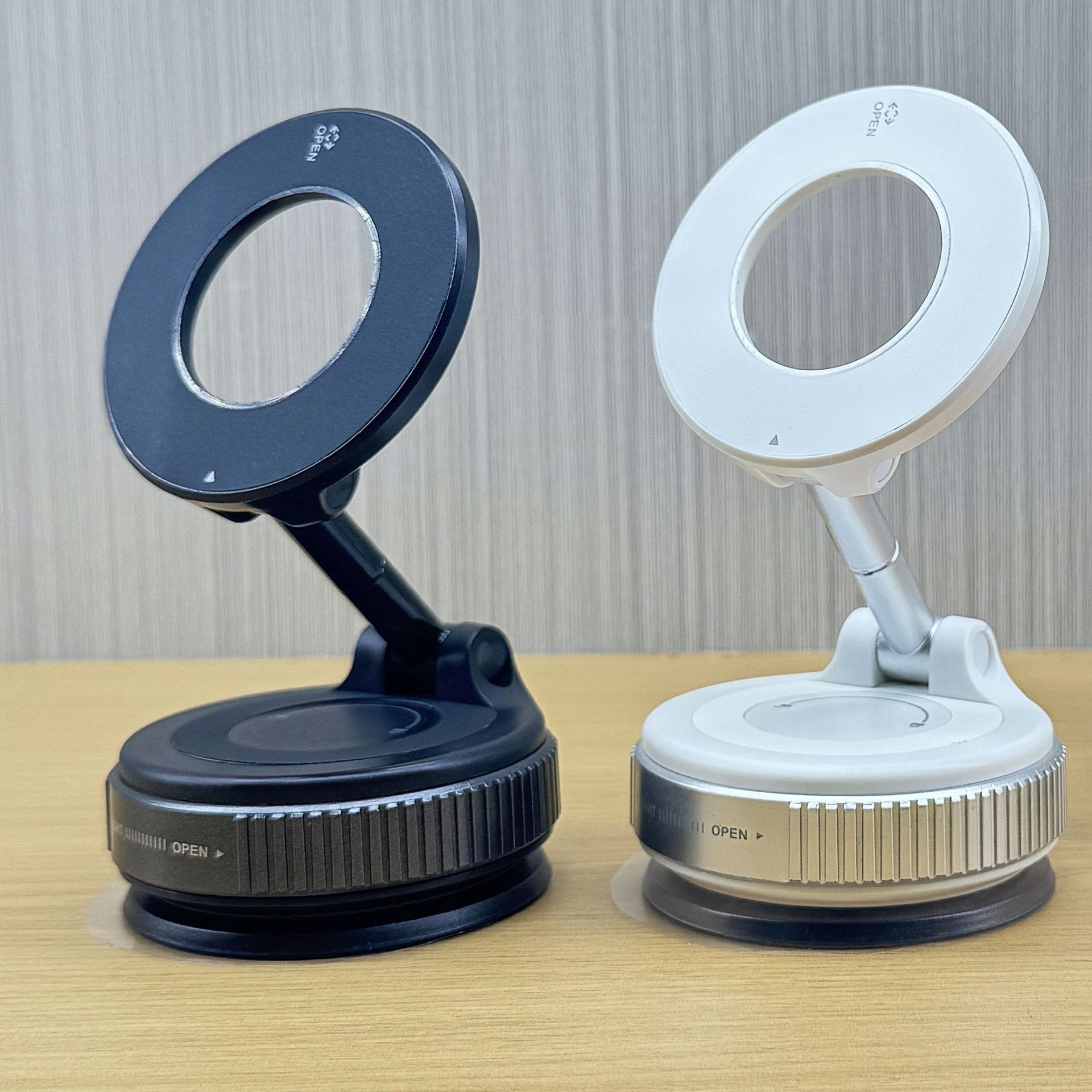 Popular Ultra-Thin Car-Mounted Magnetic Phone Holder with Universal Rotation and Vacuum Suction for Phone Navigation