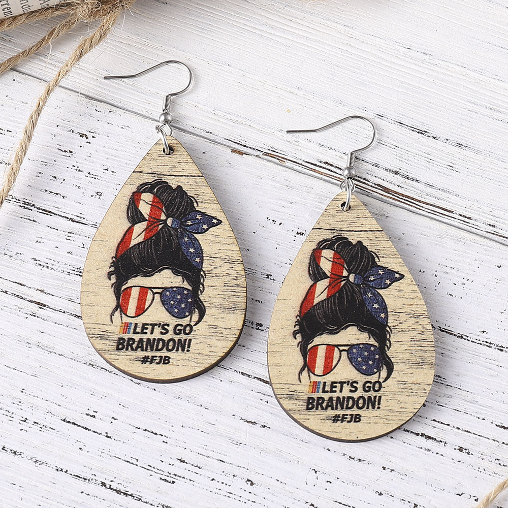 1 Pair Casual Retro National Flag Water Droplets Eagle Wood Drop Earrings display picture 2