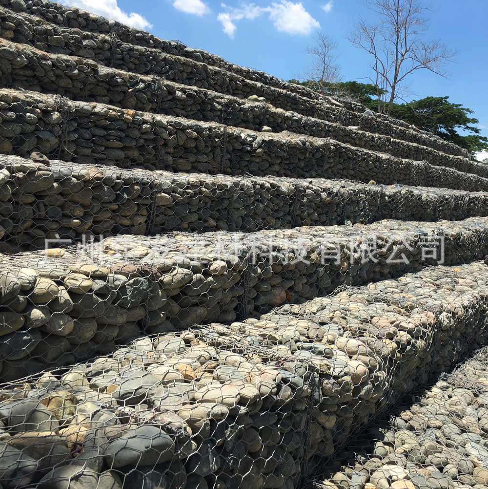 镀锌铅丝格宾笼包塑格宾网箱防洪护坡拧花六角加筋石笼网雷诺护垫