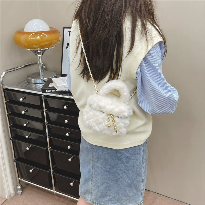 Demi-season retro handheld camera, equipment bag, shoulder bag, design box, internet celebrity, trend of season