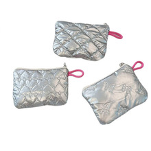 简约压花收纳包纯色蝴蝶结随身收纳袋爱心手拿零钱包耳机包卫生包