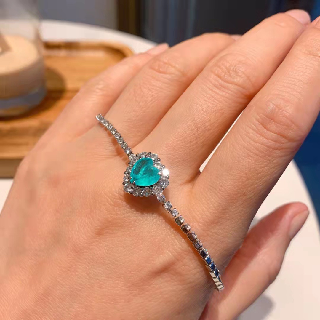 Retro Heart Shape Copper Gold Plated Inlay Rhinestones Bracelets