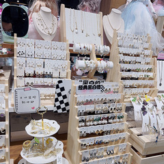 実木イヤリング展示棚生放送夜市アクセサリー店ジュエリー陳列棚ブレスレットネックレスデスクトップジュエリー展示棚