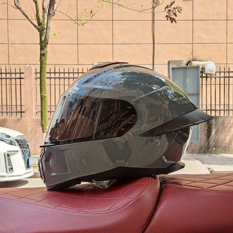 ORZ nuevo casco de motocicleta 3C casco completo de motocicleta para hombres y mujeres cuatro estaciones corriendo casco cola grande pareja Bluetooth