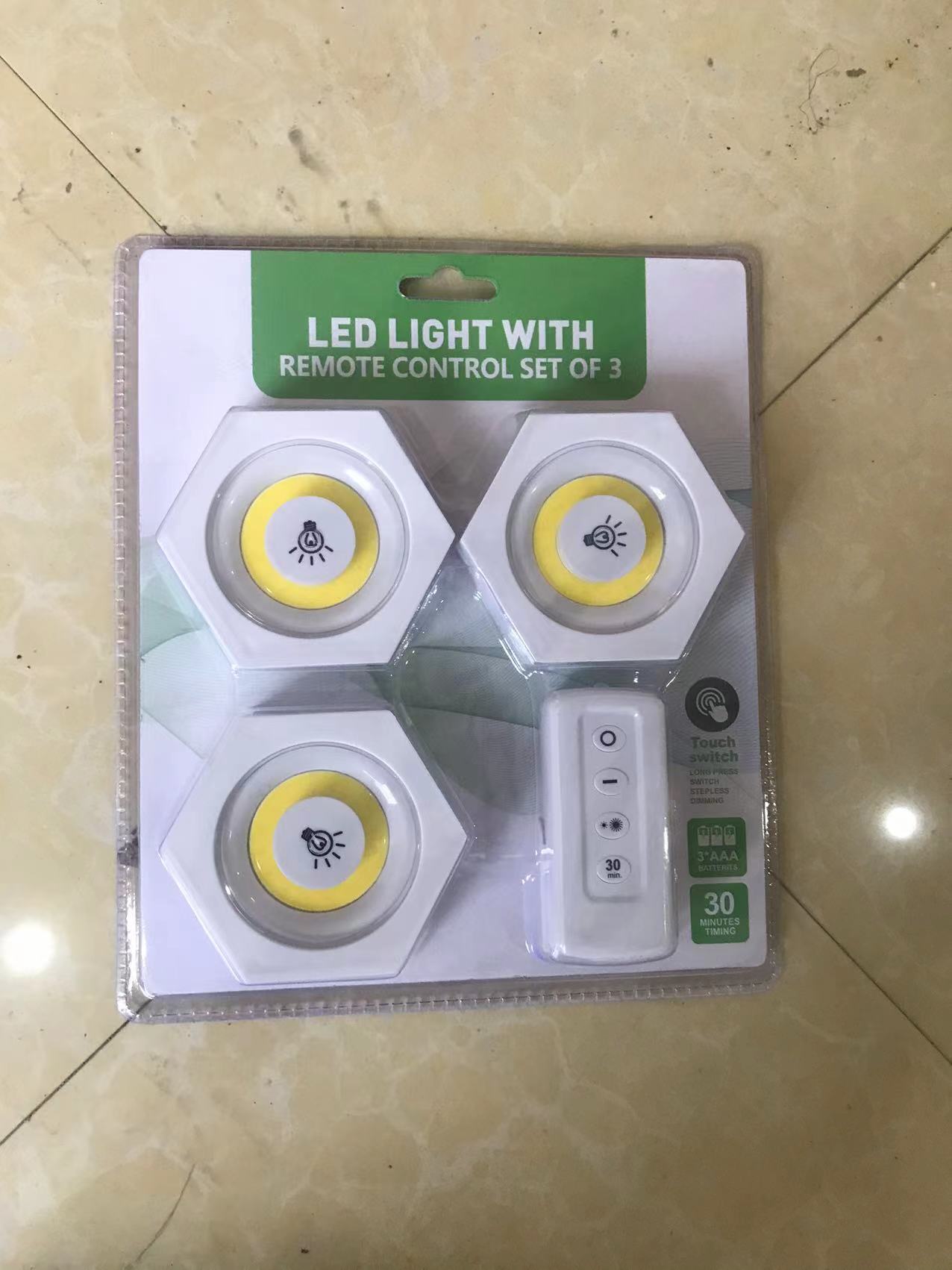 Productos transfronterizos COB control remoto inducción palpitante lámpara de cabezal de cama lámpara de alimentación lámpara de armario lámpara de armario lámpara de noche táctil