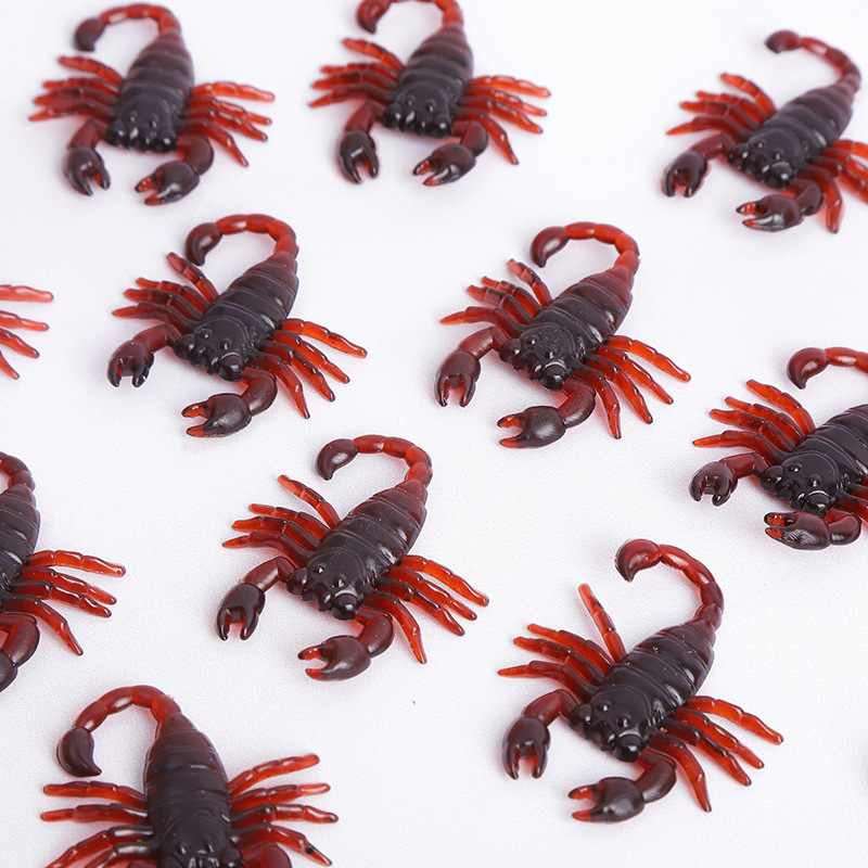 Halloween simulación cucaracha Día DE LOS Inocentes falso cucaracha realista cucaracha persona entera Xiaoqiang truco juguete al por mayor