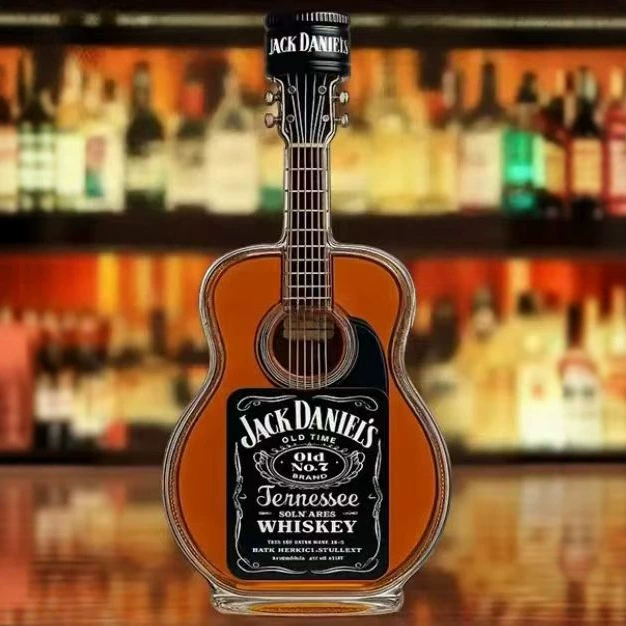 Старый бар клуб виски творческая бутылка вина