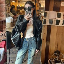 �OӋ�����bƤ������Ů2025�¿��nϵ�C܇�L�߽֕r�к�ɫPUС������