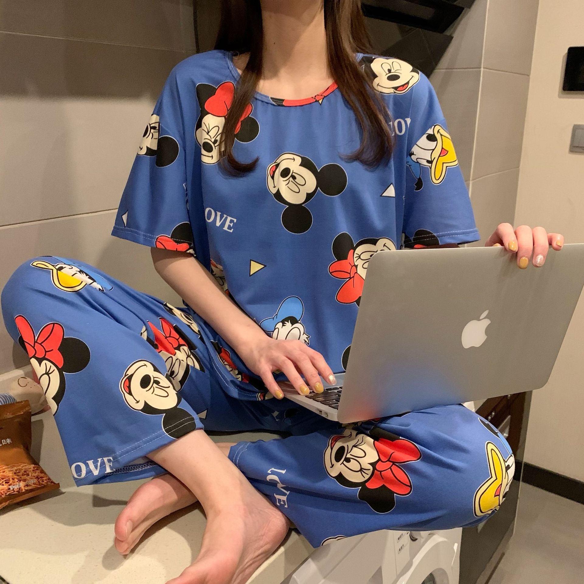 Pijamas pantalones de manga corta traje de dos piezas estudiante estilo coreano dibujos animados mujeres jóvenes delgadas primavera y otoño verano nueva ropa para el hogar