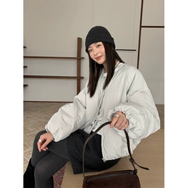 女式针织衫;女式衬衫;羽绒服