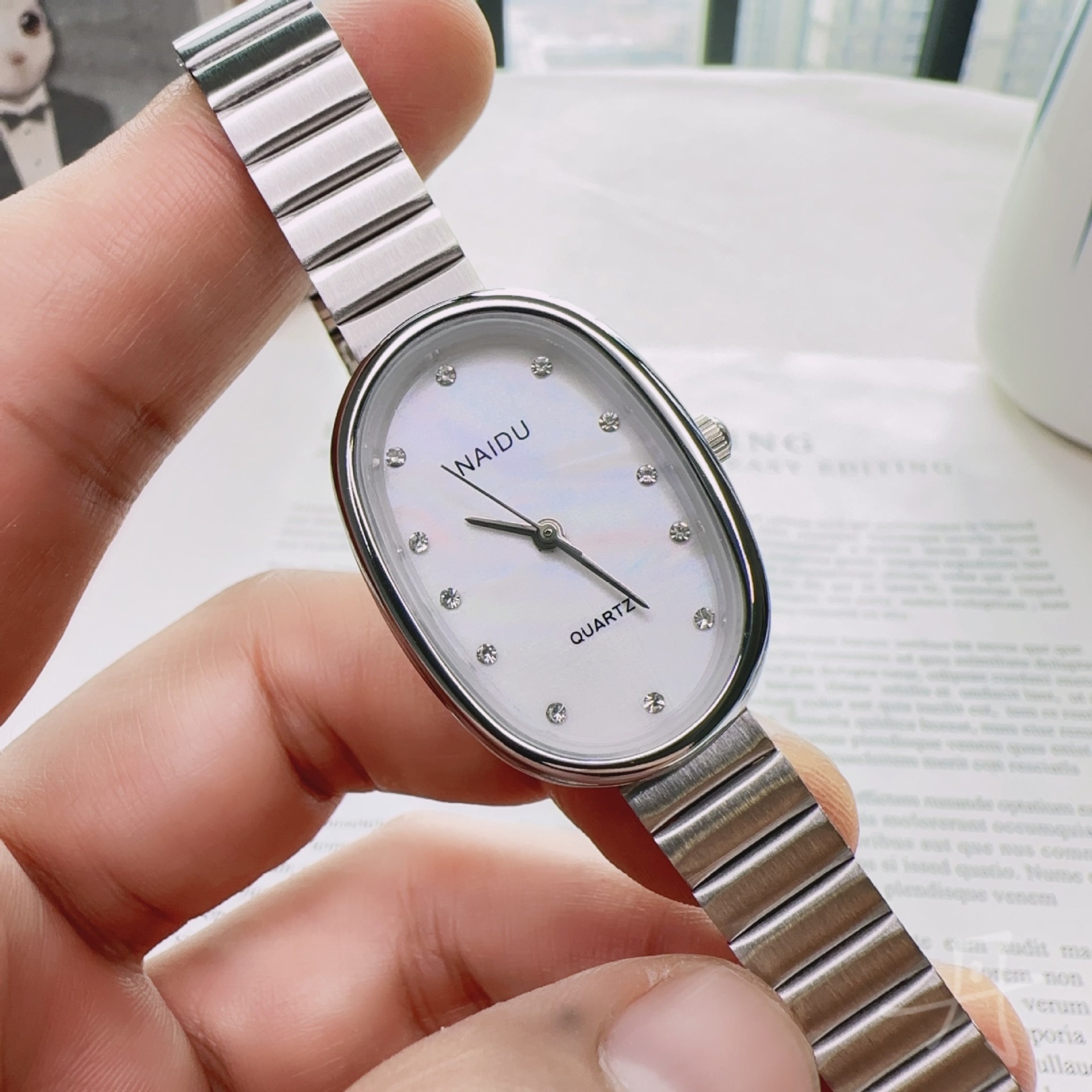 Watch Classification Classic Style Solid Color Folding Buckle Quartz Watch Women's Watches