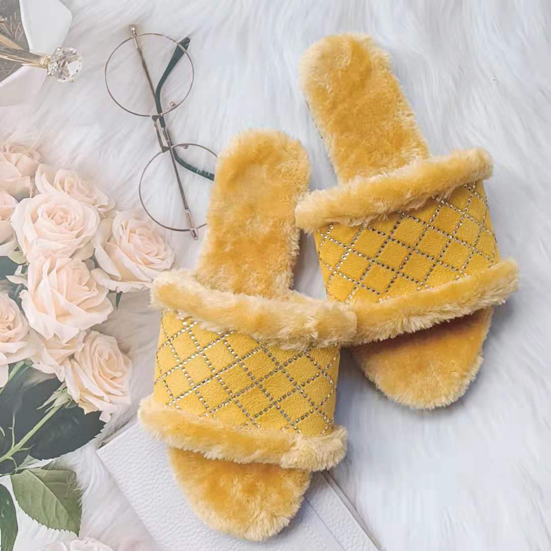 Stylish diamond-encrusted fluffy slippers with comfortable fluffy women's shoes_voghion.com