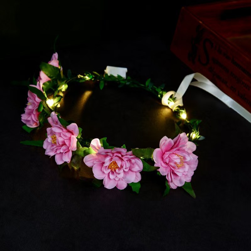 Peony wreath pink +'warm light