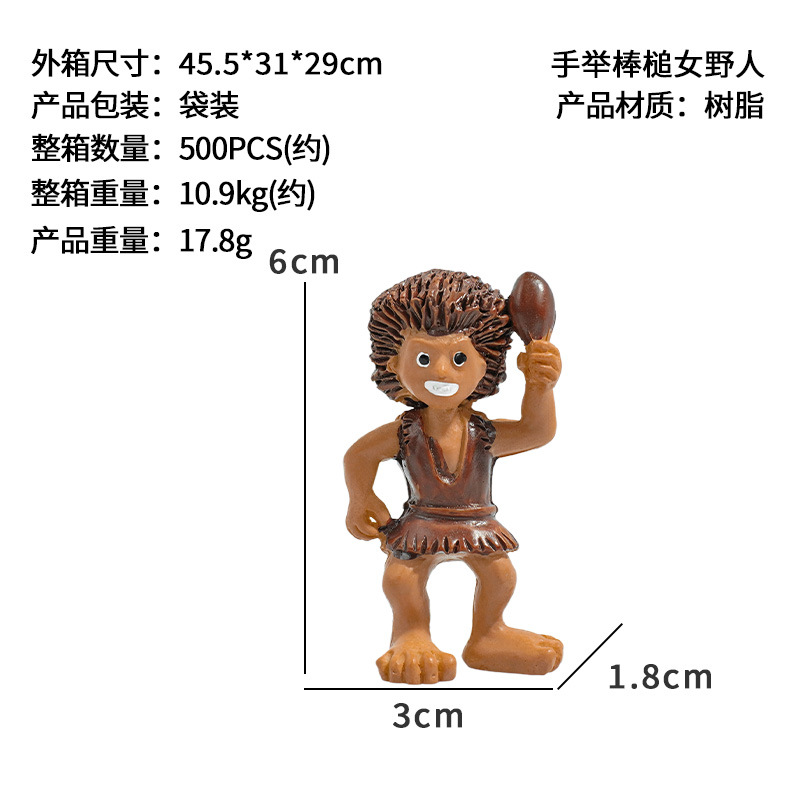 Mujer salvaje sosteniendo un mazo