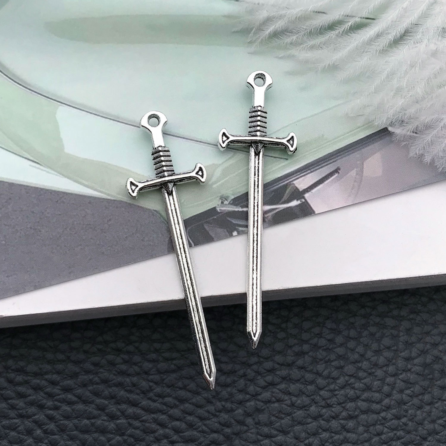 18720-古银锌合金长剑16x54-2.25g