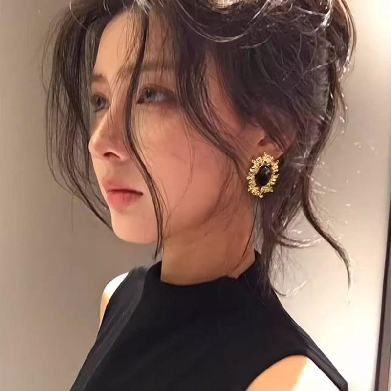 中国风黑色椭圆金属女高级感气质欧美复古宫廷耳钉耳环大款夸张|undefined
