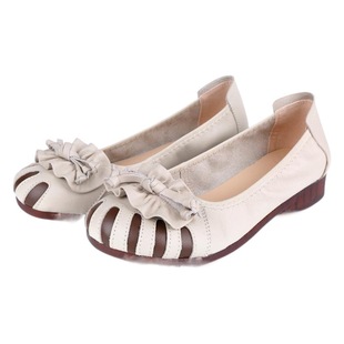 Spring and Autumn New Leather Soft-soled Mother Shoes Comfortable Flat Shoes for Middle-aged and Elderly Soft Leather Shoes Ethnic Style Single-layer Shoes for Women