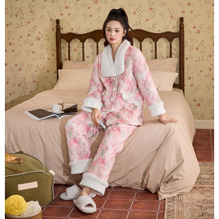 ӳ�����������¿����Ӽӽq�Ӻ�Ҿӷ��ɼ����b˯��Ů���⴩