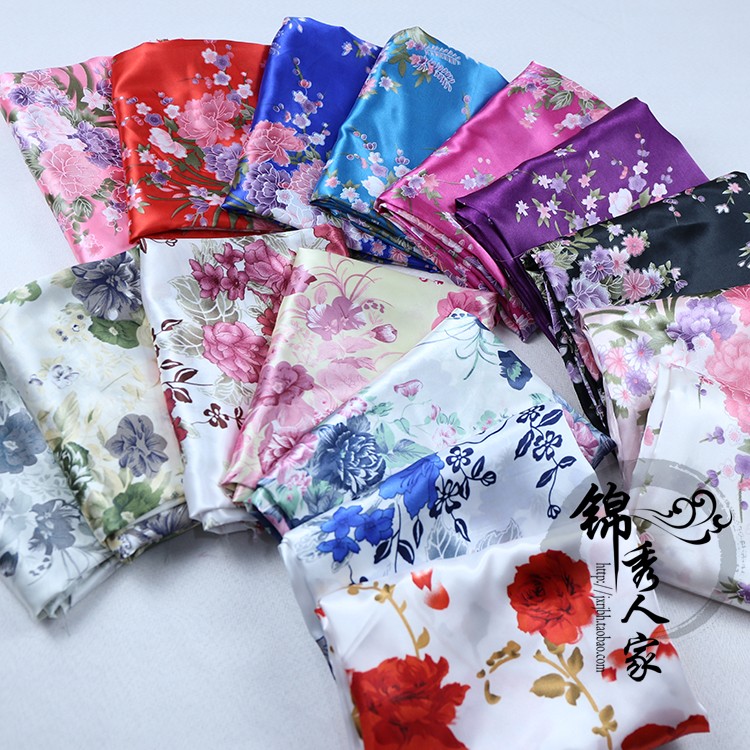 tela de seda impresa de flores tela de seda ropa antigua tela de prenda de ropa china tela de impresión de flores de plantas DIY